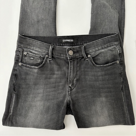 Express black distressed skinny legging jeans 🖤 - Picture 5 of 5